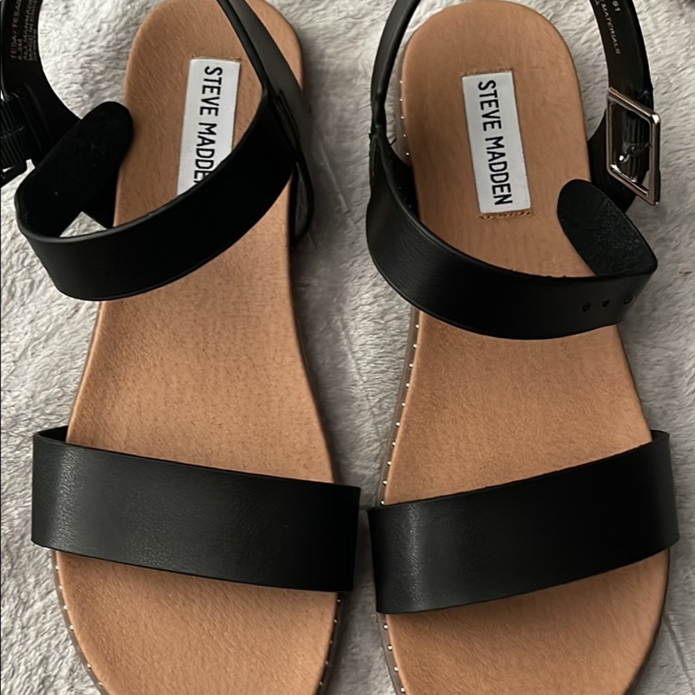 STEVE MADDEN SANDALS